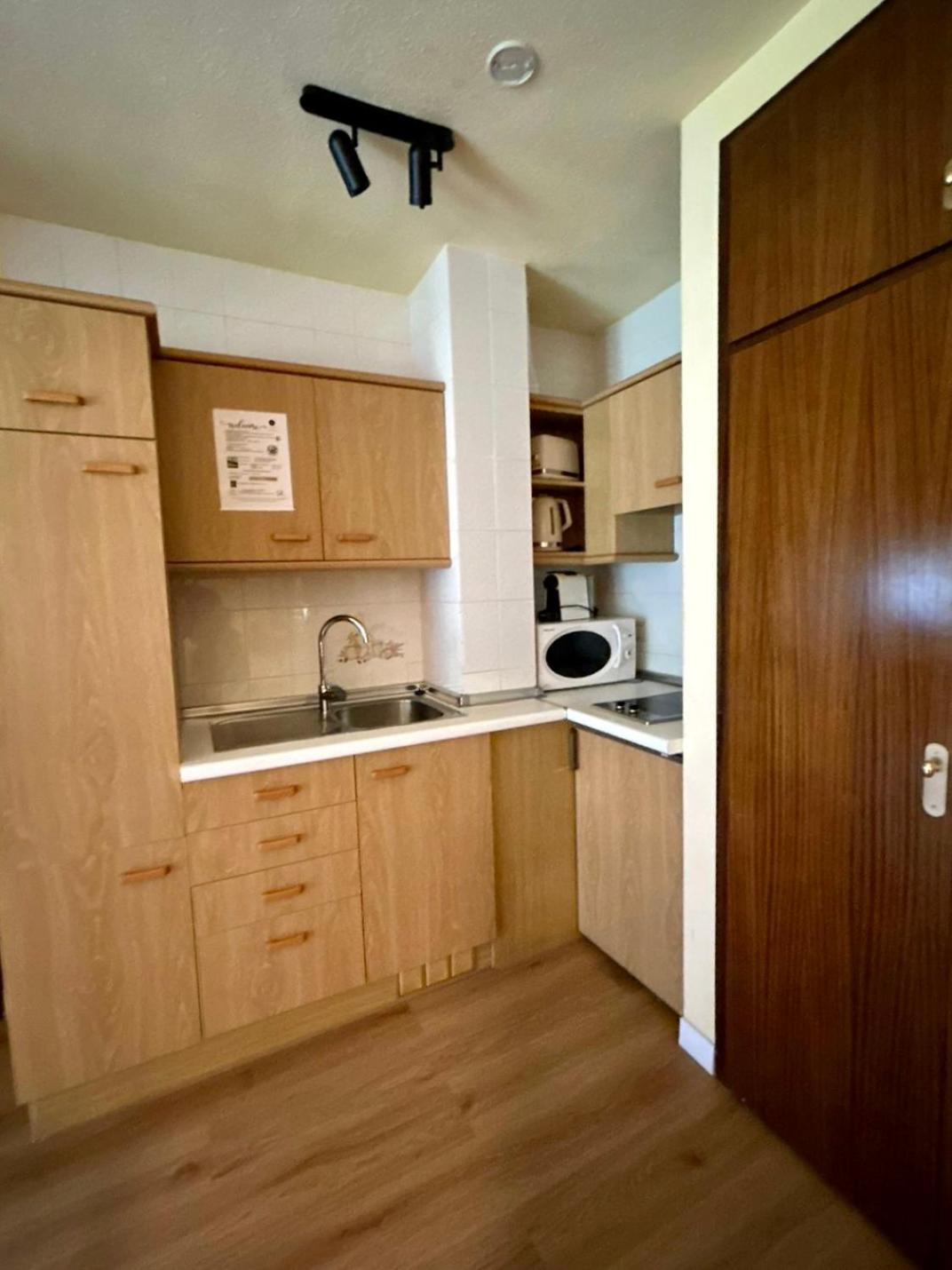Apartamentos Turisticos Poblado Arinsal Esterno foto