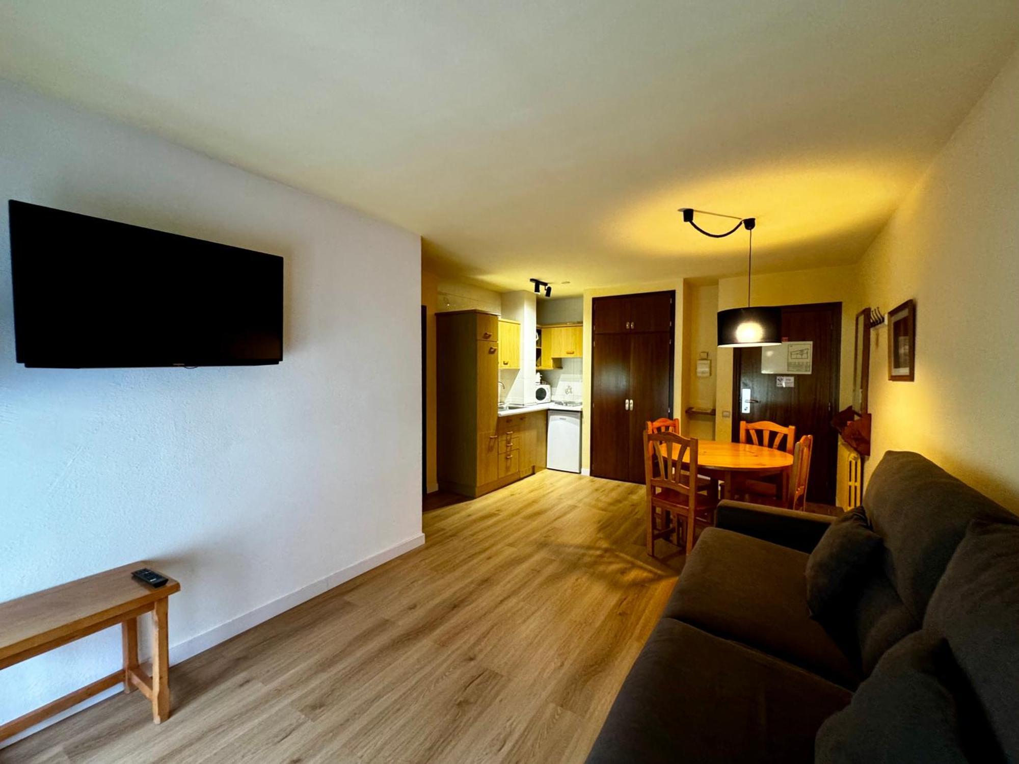Apartamentos Turisticos Poblado Arinsal Esterno foto