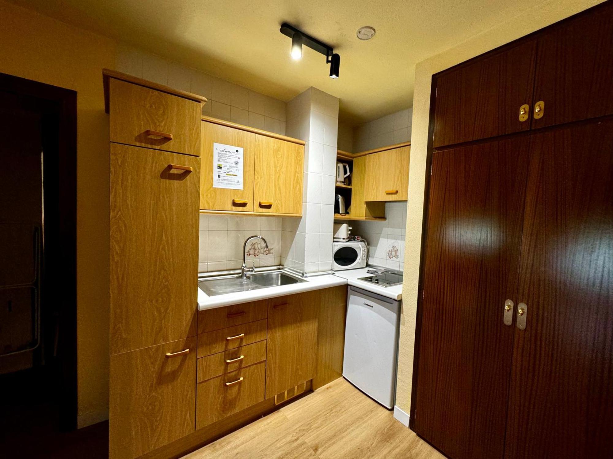 Apartamentos Turisticos Poblado Arinsal Esterno foto
