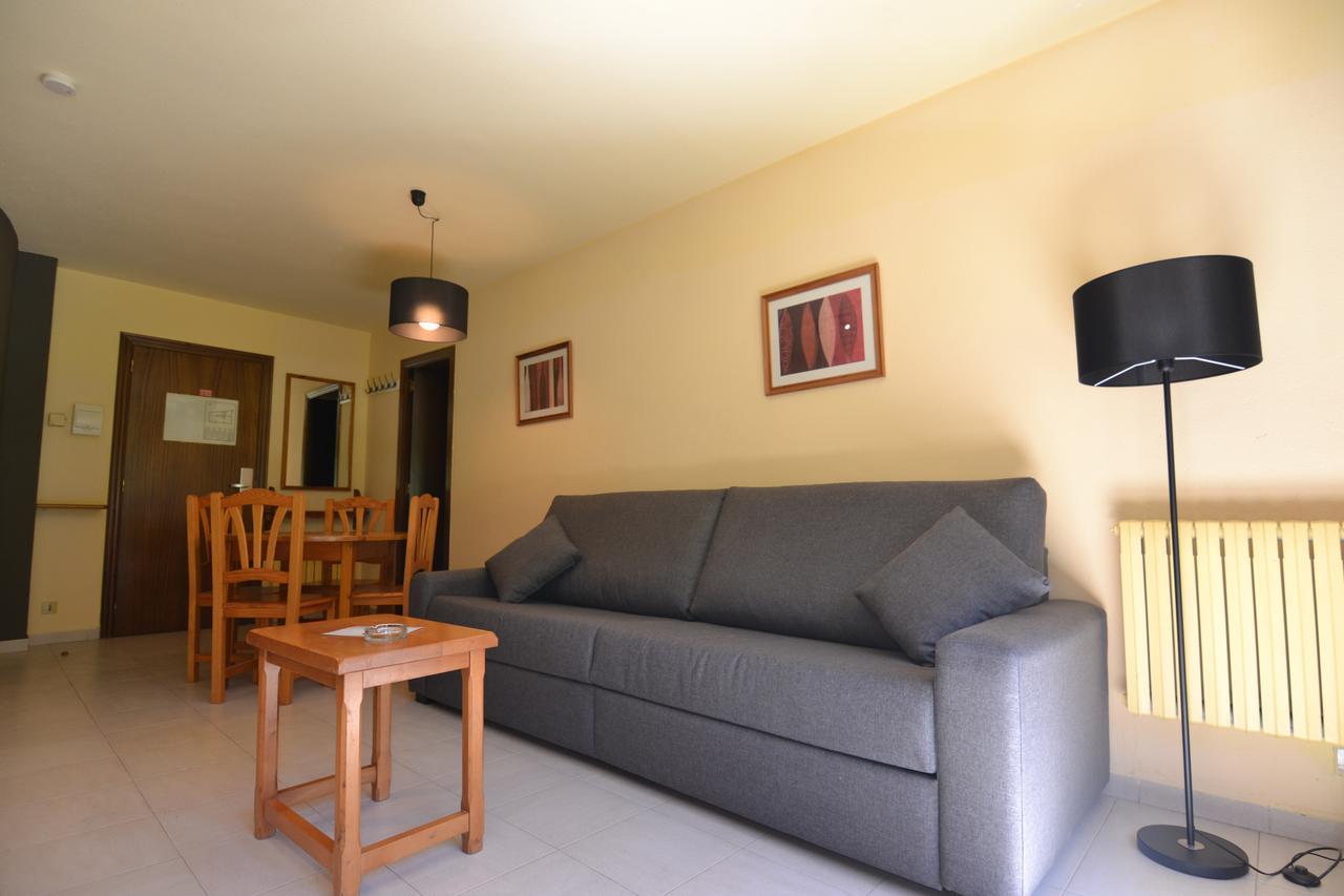 Apartamentos Turisticos Poblado Arinsal Esterno foto