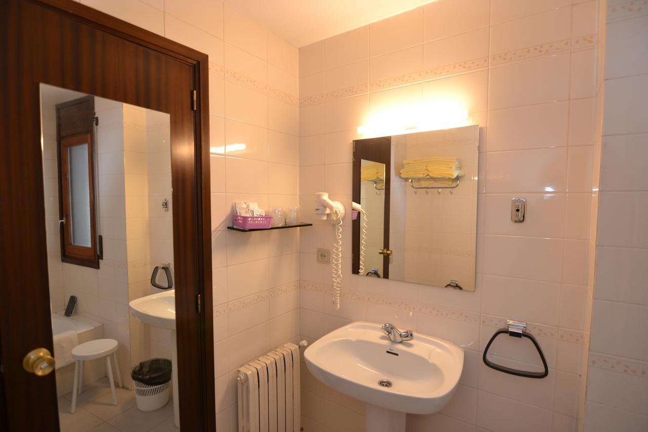 Apartamentos Turisticos Poblado Arinsal Esterno foto