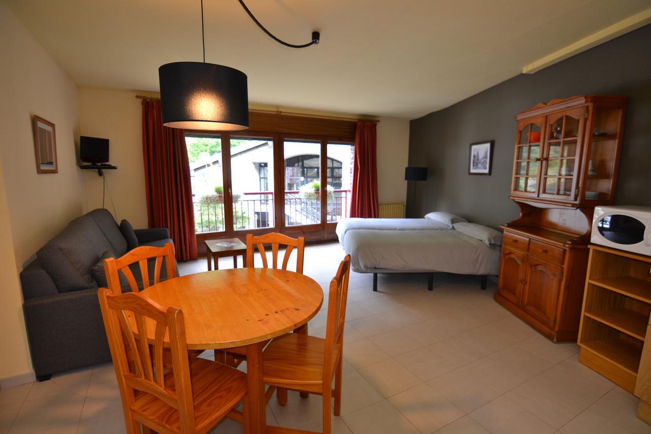 Apartamentos Turisticos Poblado Arinsal Esterno foto