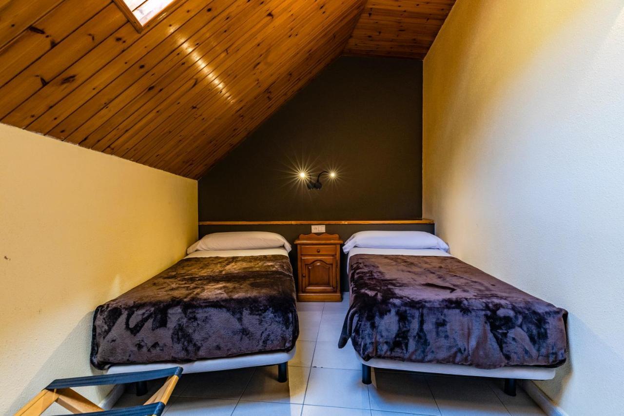Apartamentos Turisticos Poblado Arinsal Esterno foto