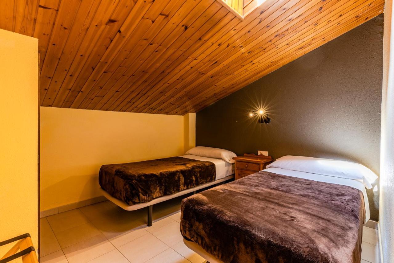 Apartamentos Turisticos Poblado Arinsal Esterno foto
